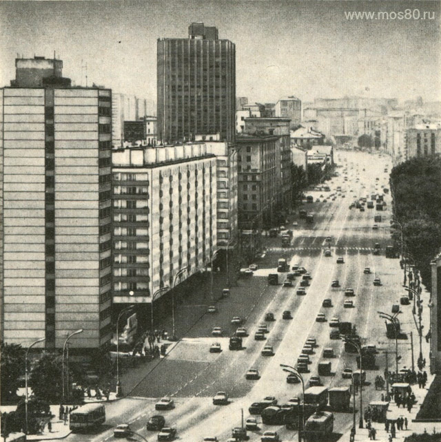 Ленин­ский проспект