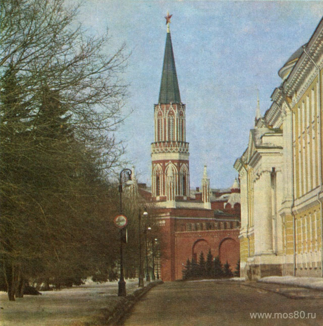 Никольская башня Кремля